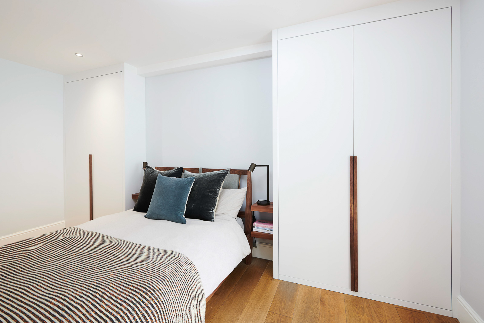 Custom Fitted Dressing Rooms in London