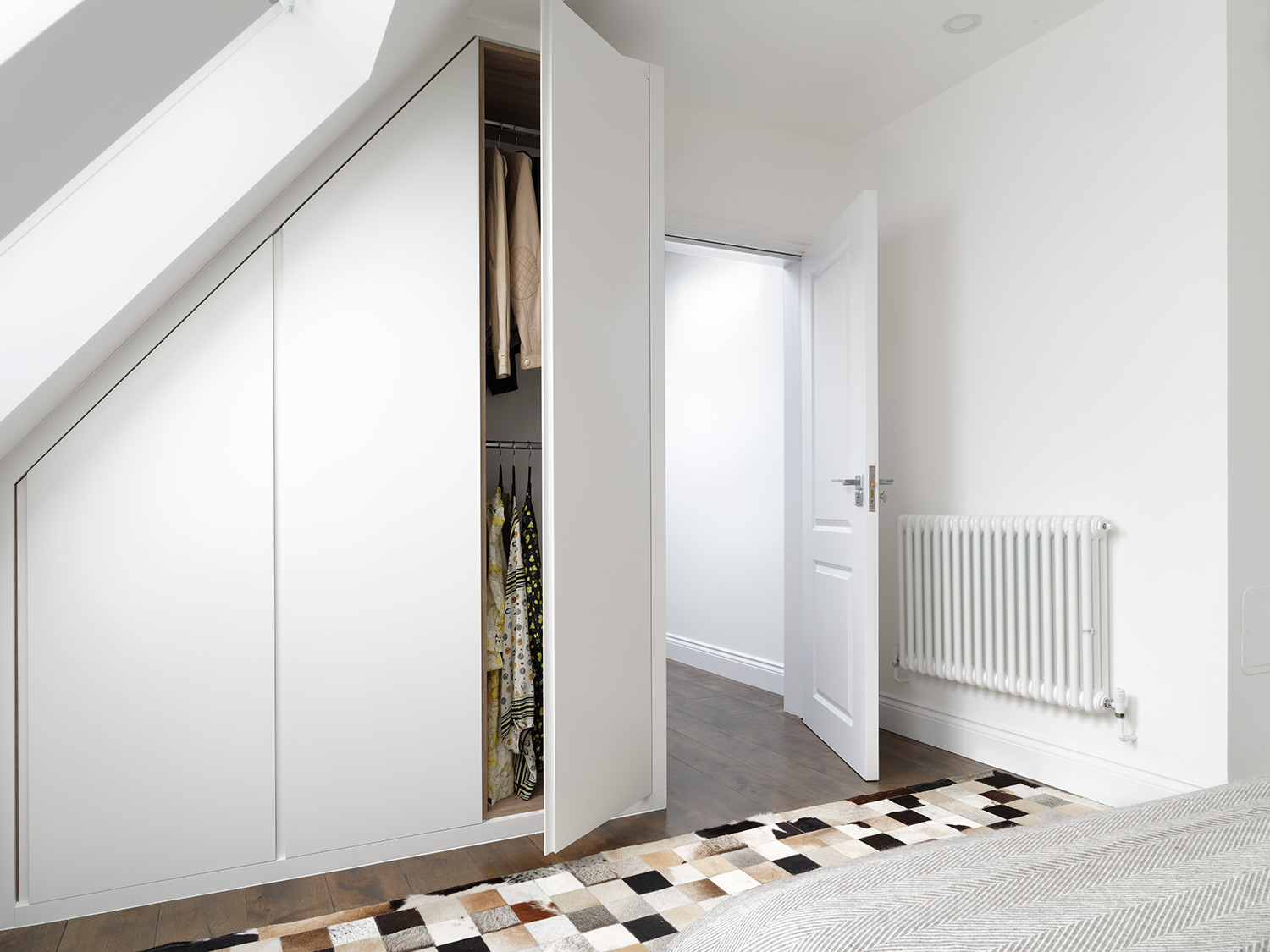 Bespoke Fitted Dressing Rooms in London | Custom Design